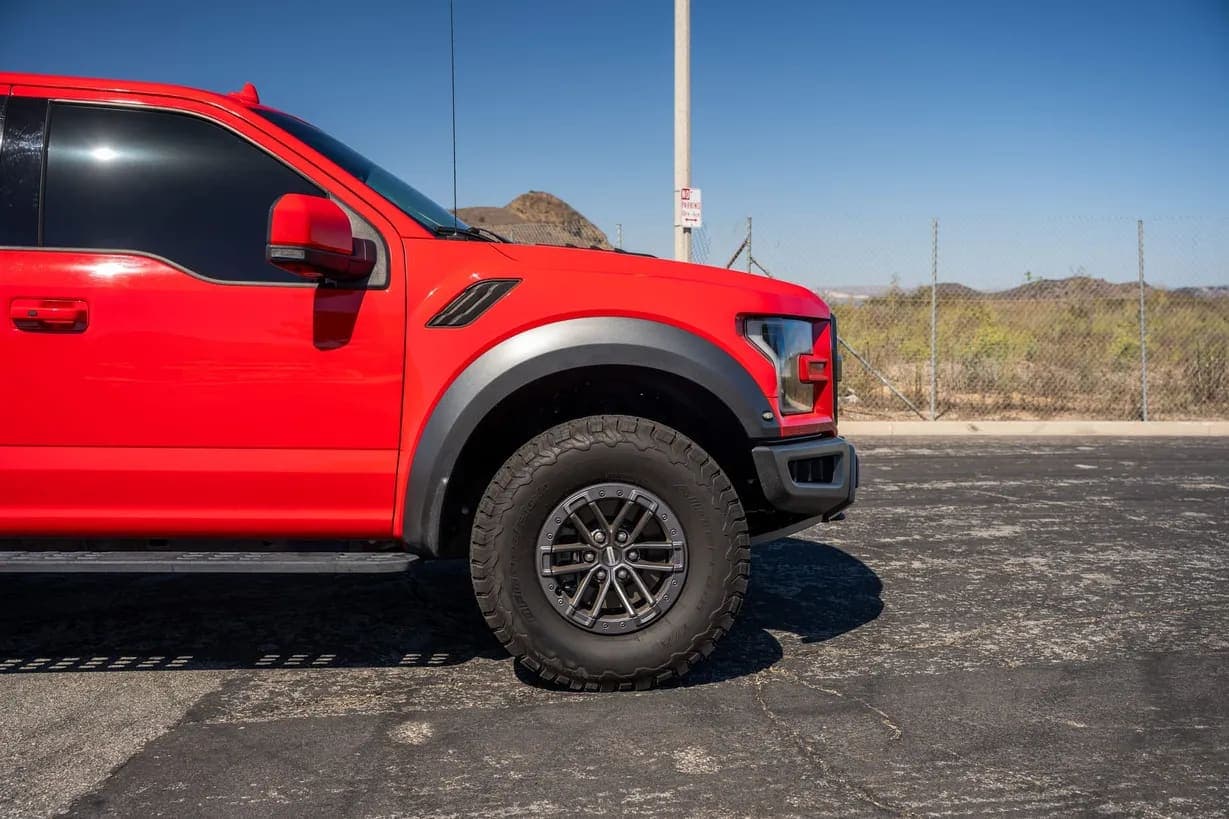 2019 Ford F-150 Raptor, view