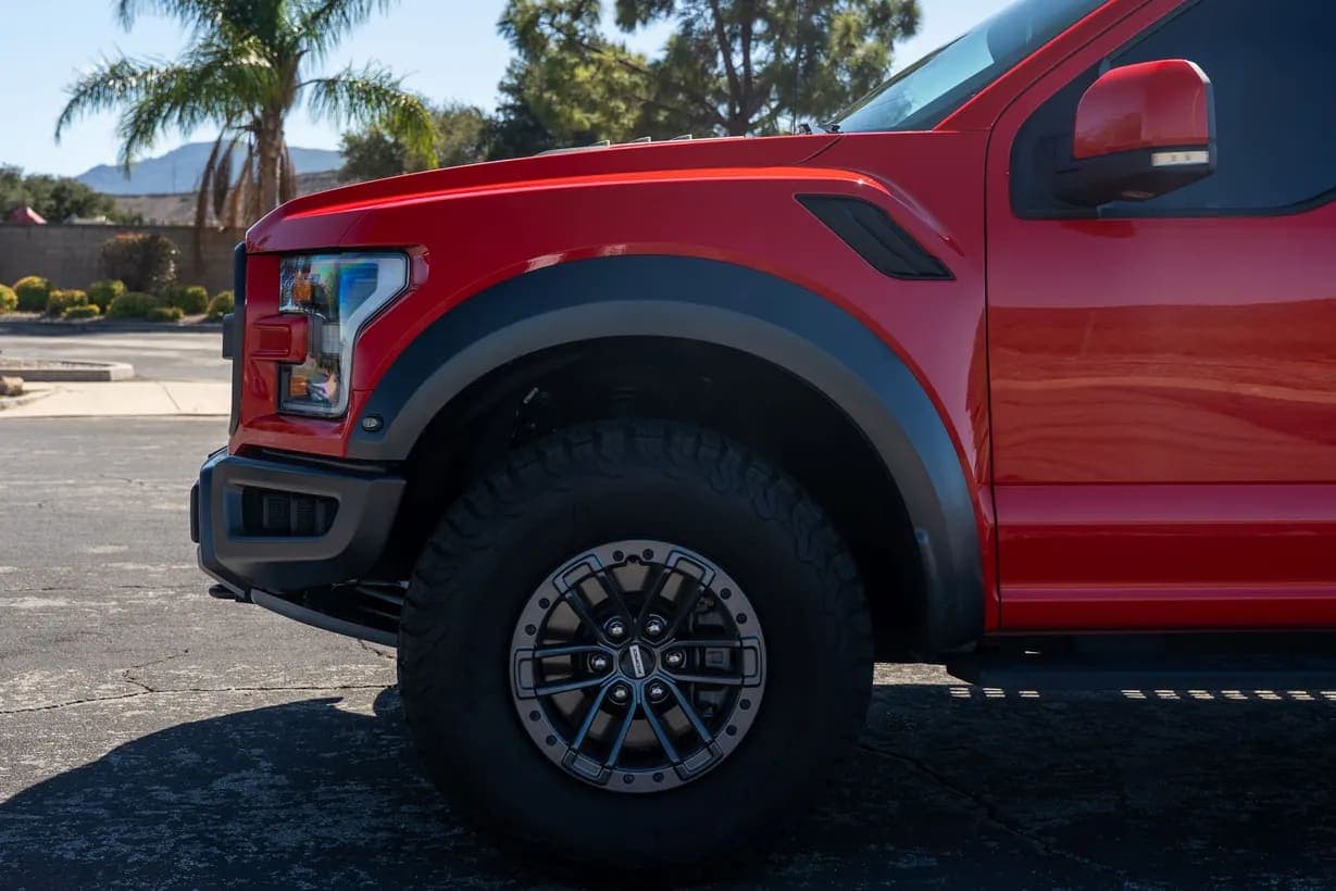 2019 Ford F-150 Raptor, view