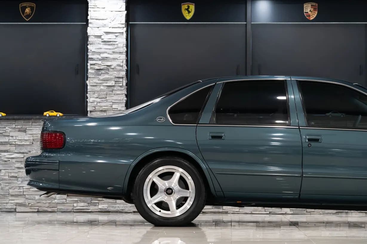 1995 Chevrolet Impala SS, view