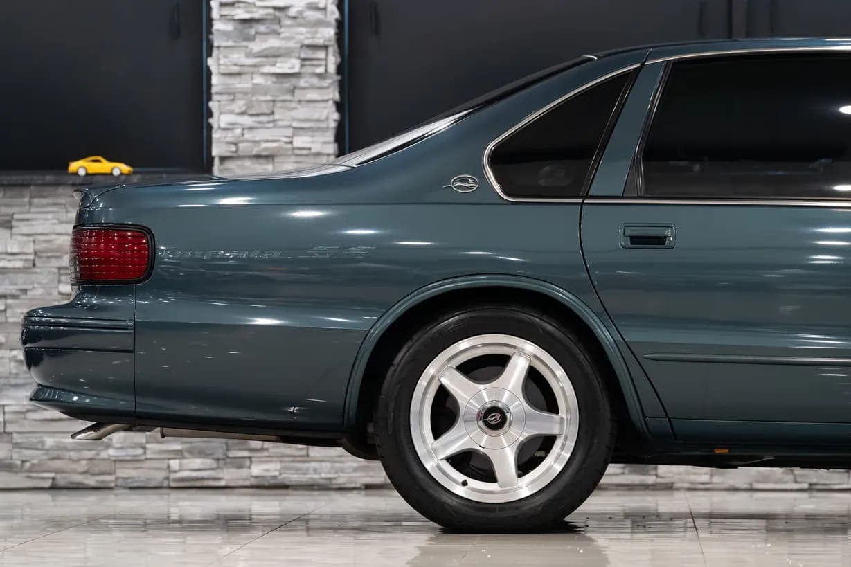 1995 Chevrolet Impala SS, view