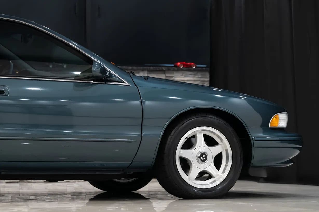 1995 Chevrolet Impala SS, view