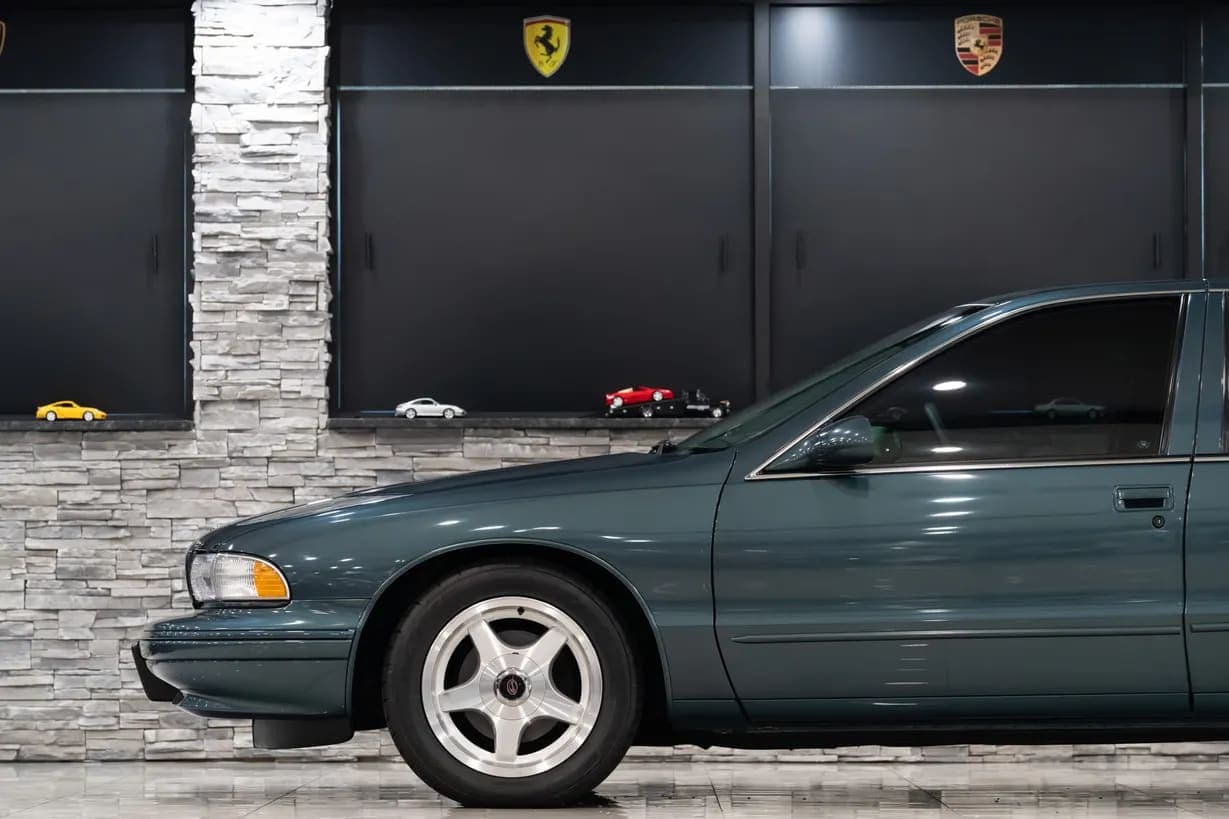 1995 Chevrolet Impala SS, view