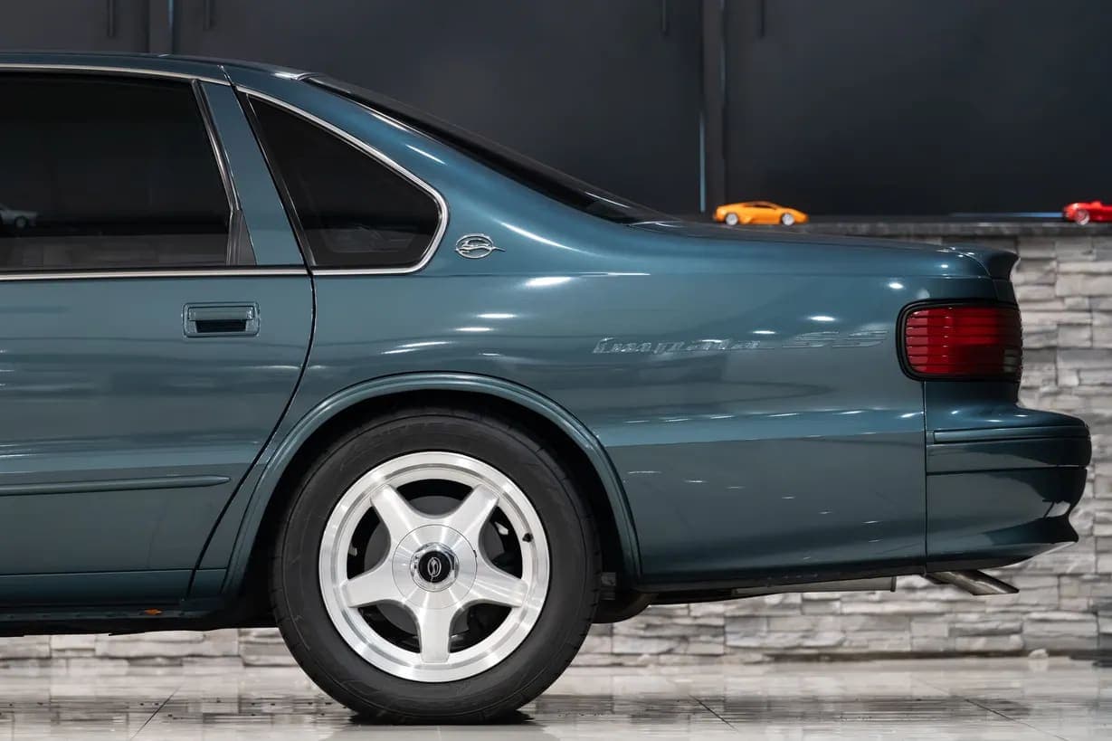 1995 Chevrolet Impala SS, view