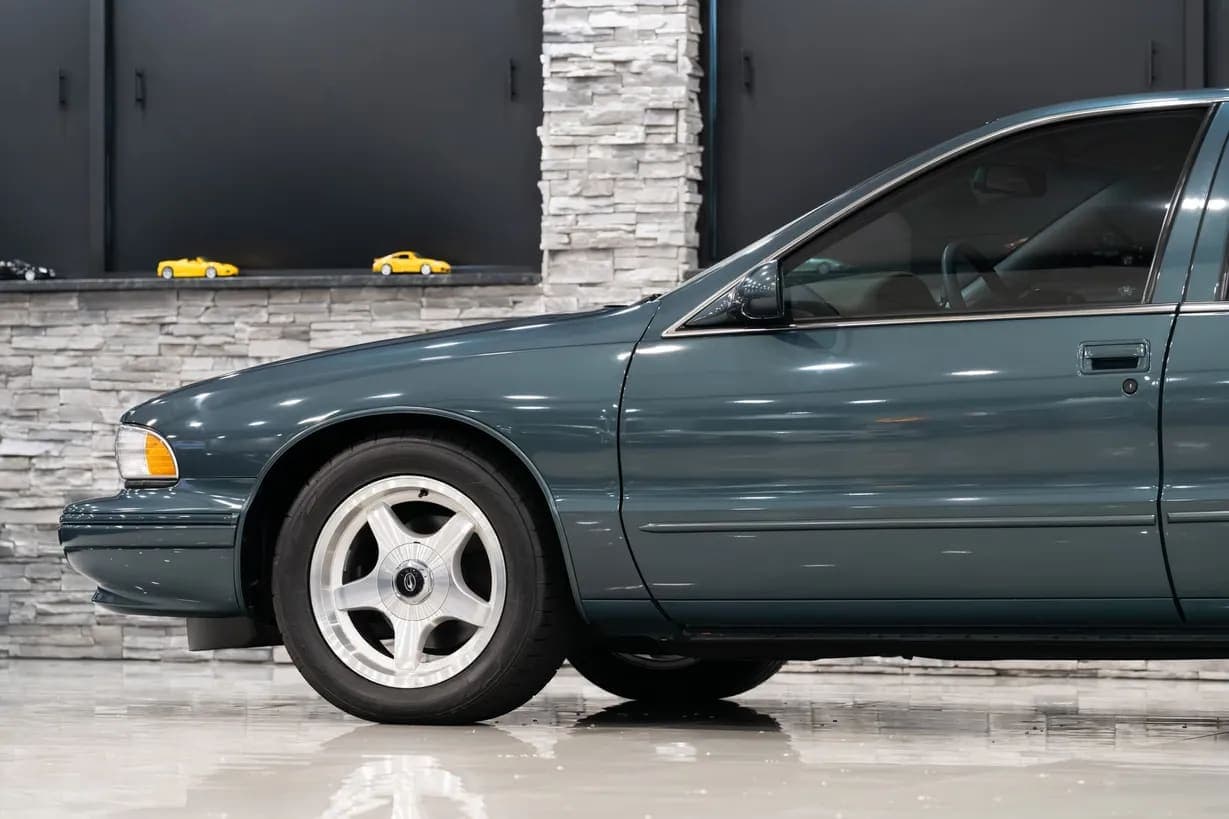1995 Chevrolet Impala SS, view