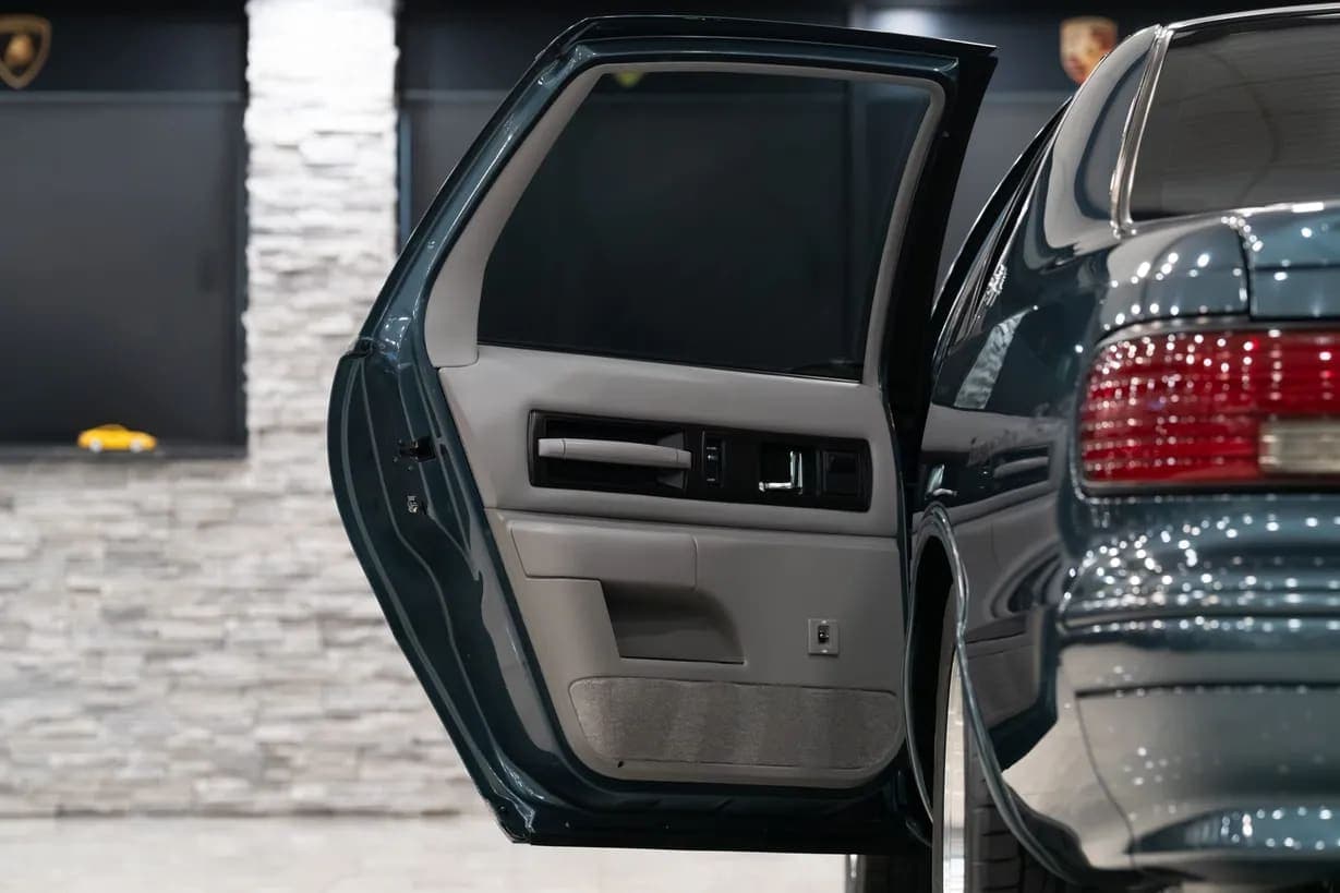 1995 Chevrolet Impala SS, view