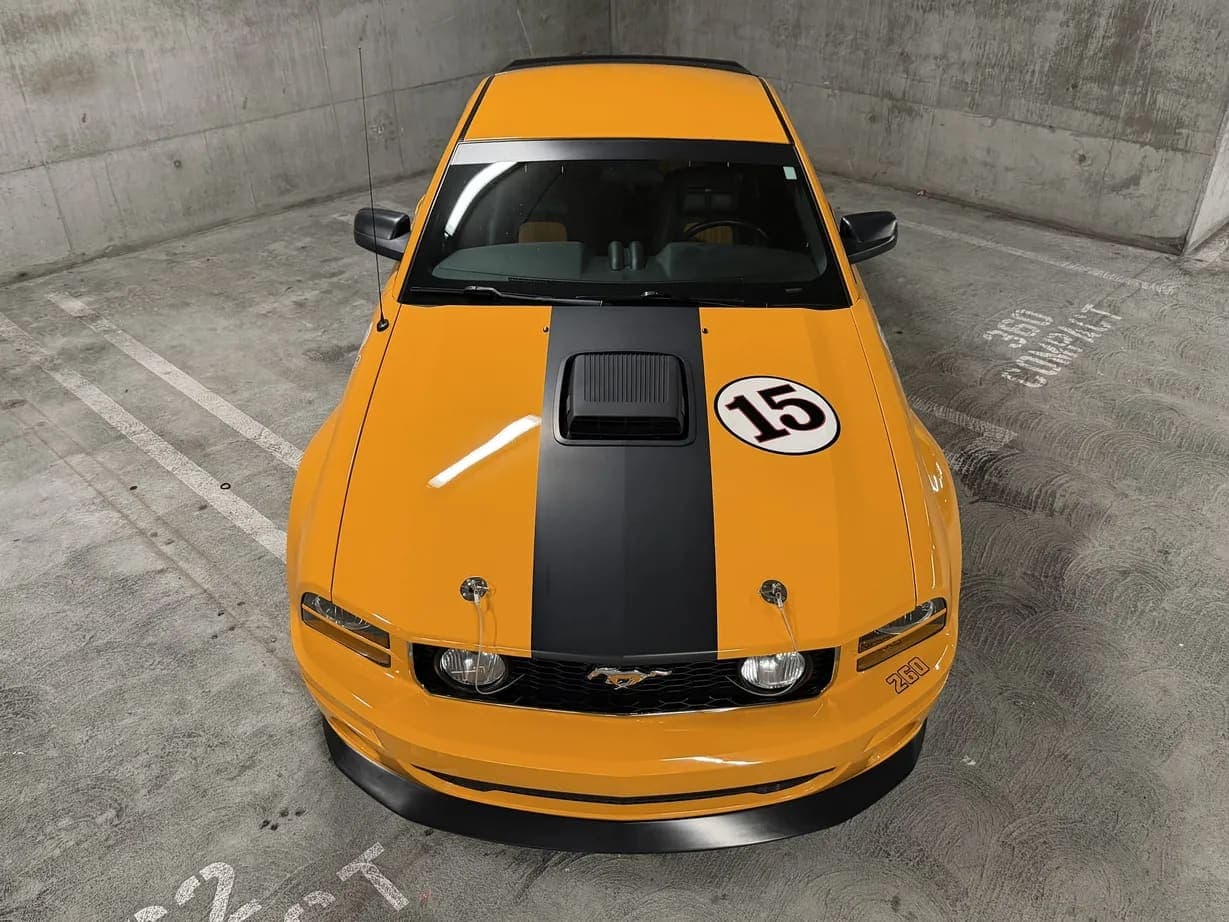 2007 Ford Saleen Mustang Parnelli Jones, view