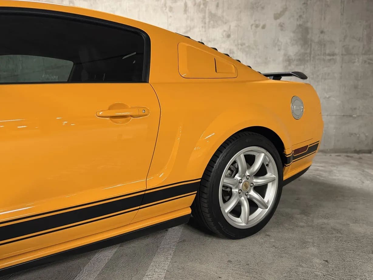 2007 Ford Saleen Mustang Parnelli Jones, view