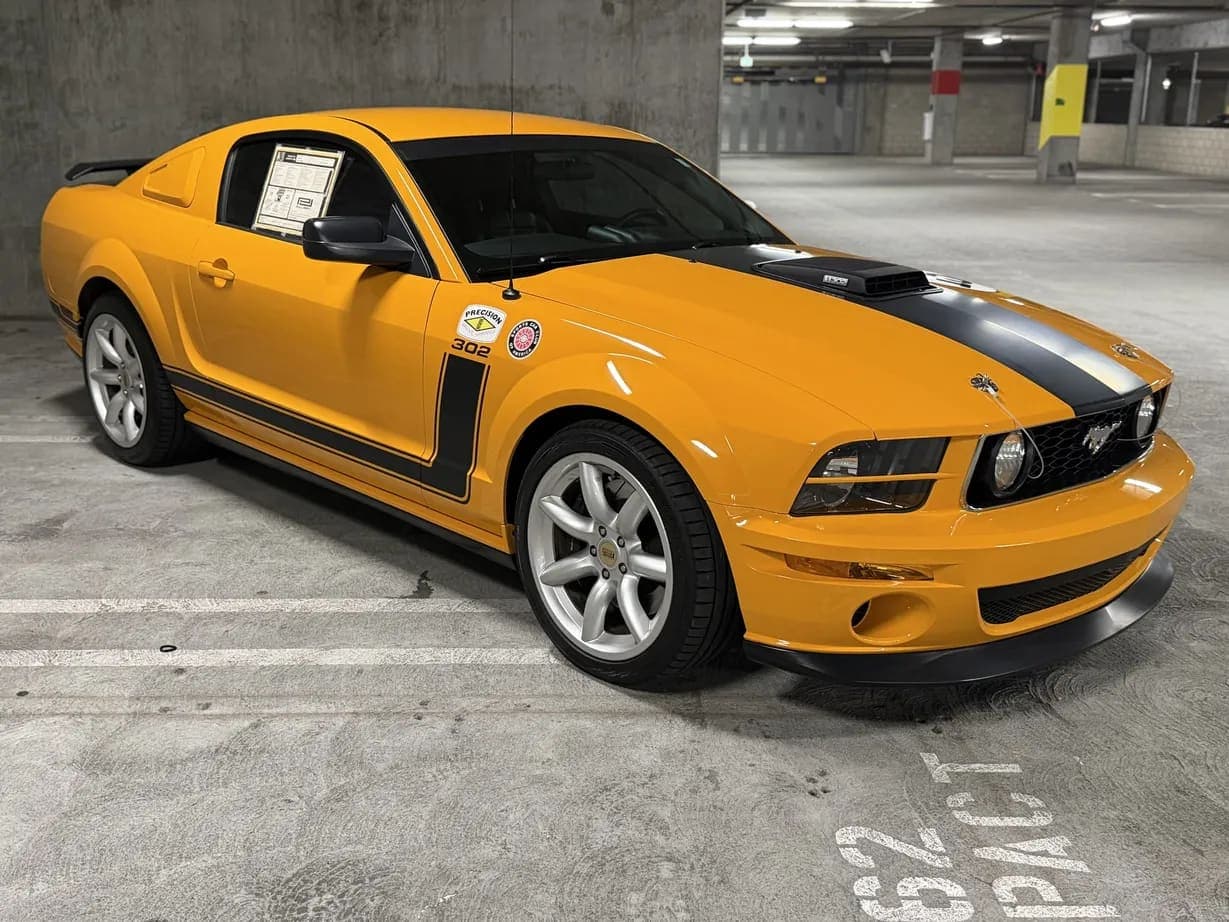 2007 Ford Saleen Mustang Parnelli Jones, view