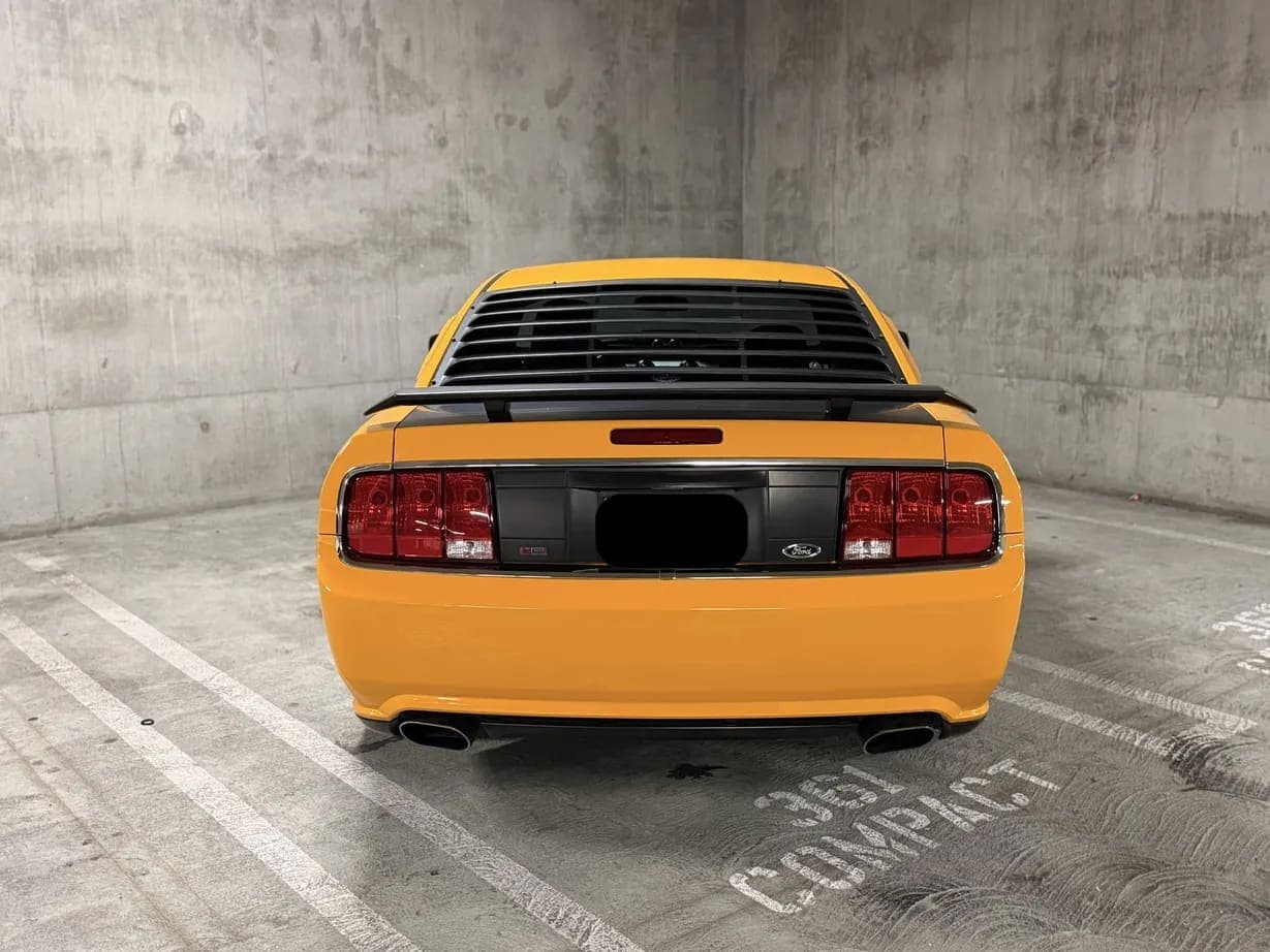 2007 Ford Saleen Mustang Parnelli Jones, view