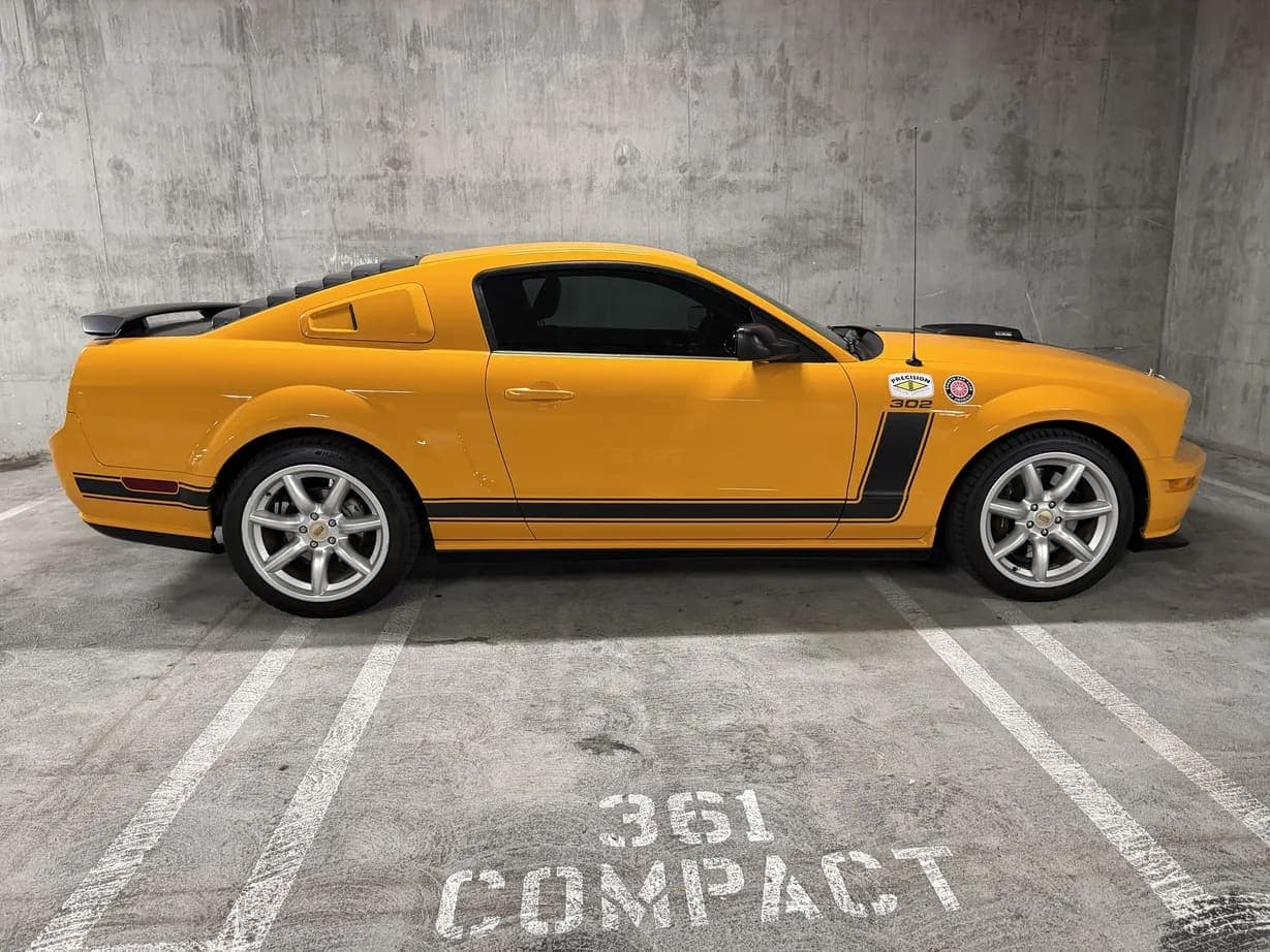 2007 Ford Saleen Mustang Parnelli Jones, view