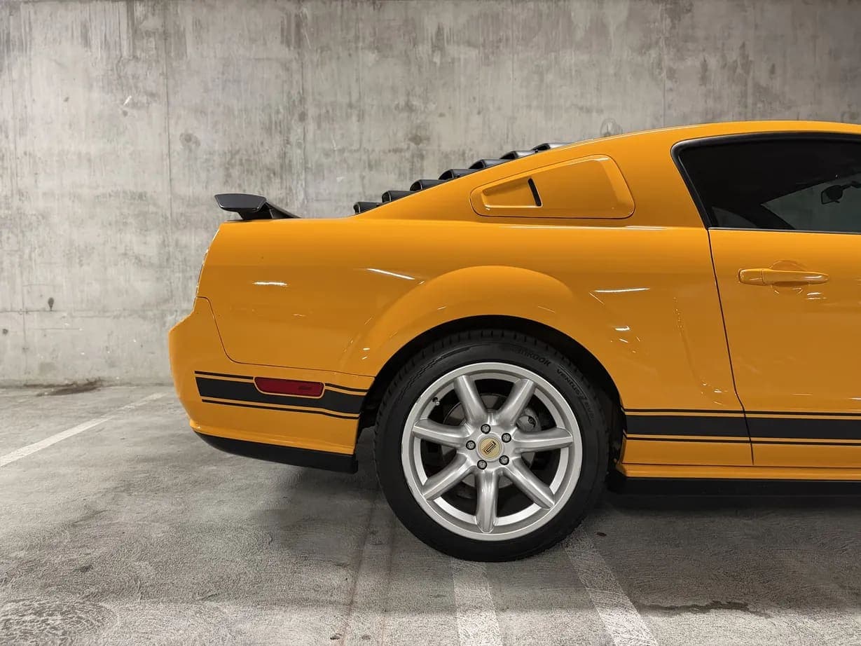 2007 Ford Saleen Mustang Parnelli Jones, view
