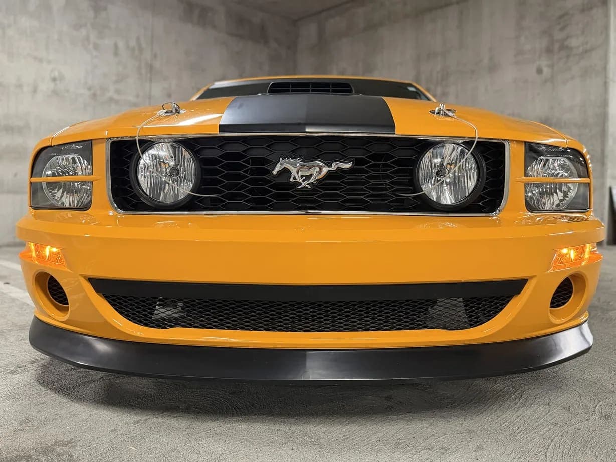 2007 Ford Saleen Mustang Parnelli Jones, view