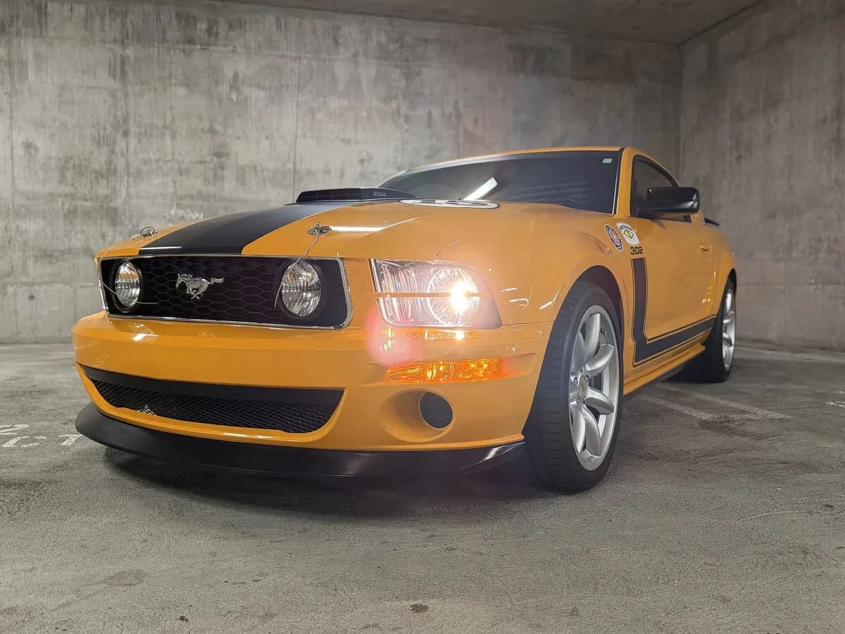 2007 Ford Saleen Mustang Parnelli Jones, view
