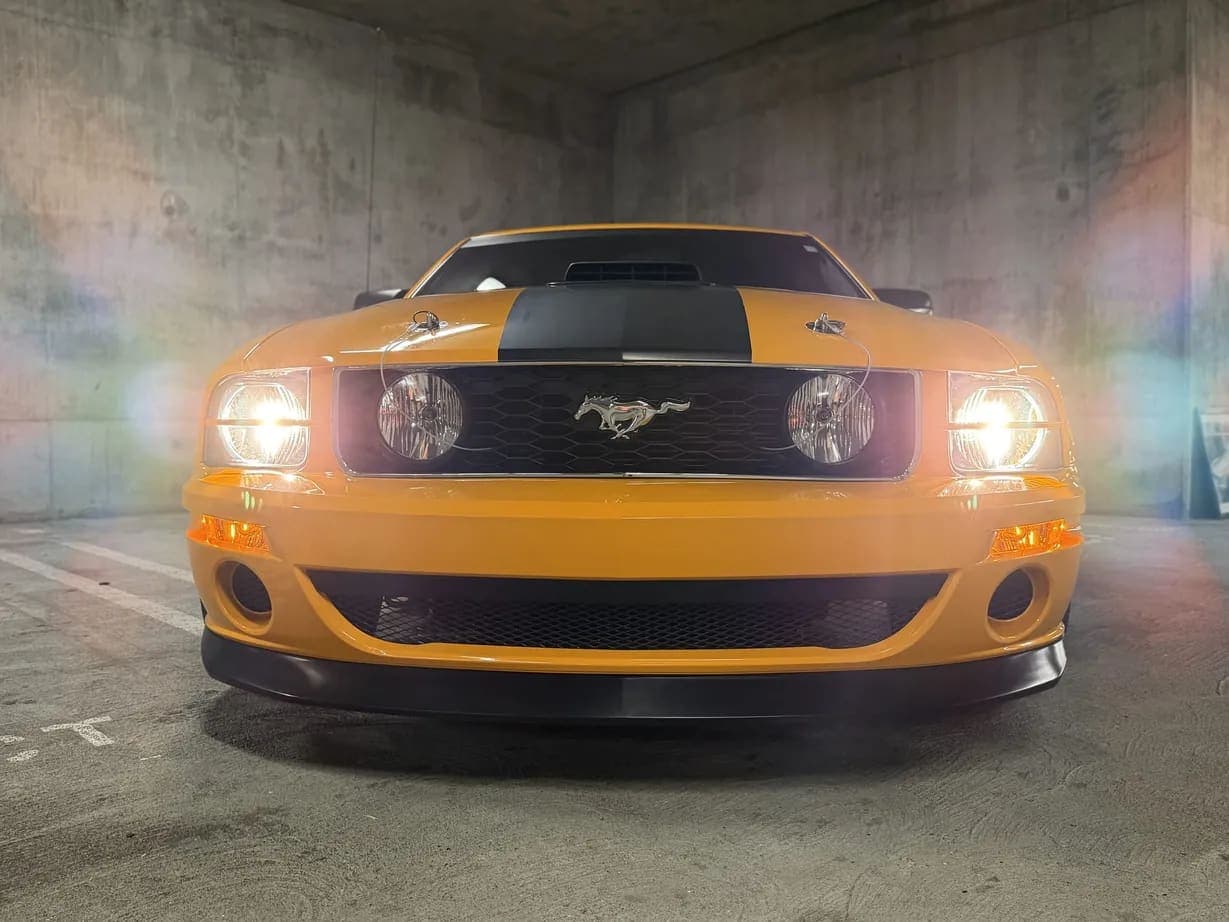 2007 Ford Saleen Mustang Parnelli Jones, view