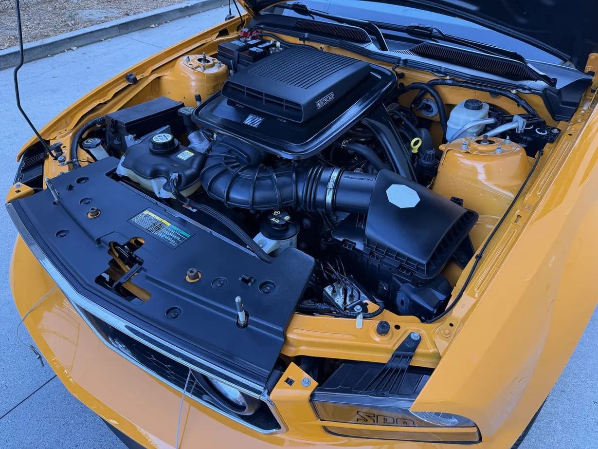 2007 Ford Saleen Mustang Parnelli Jones, view