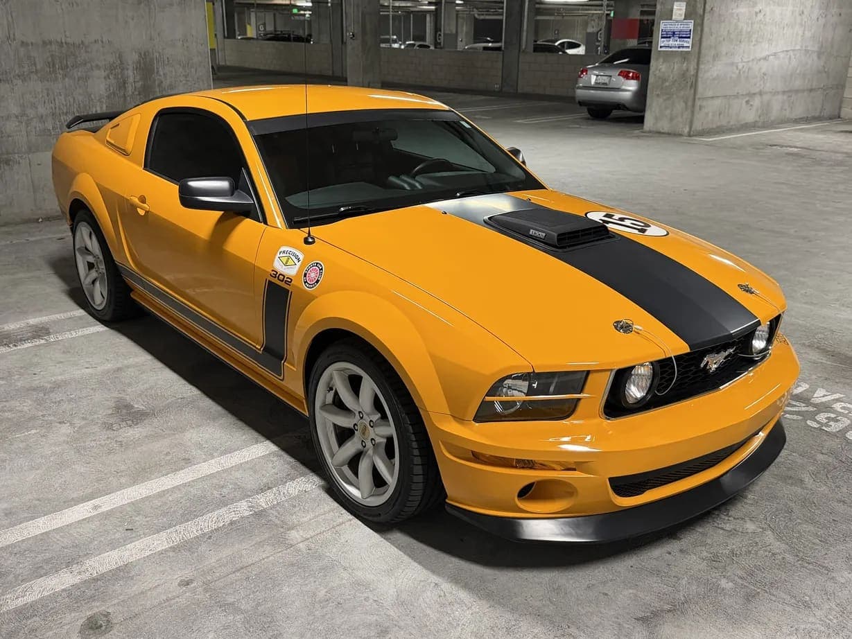 2007 Ford Saleen Mustang Parnelli Jones, view