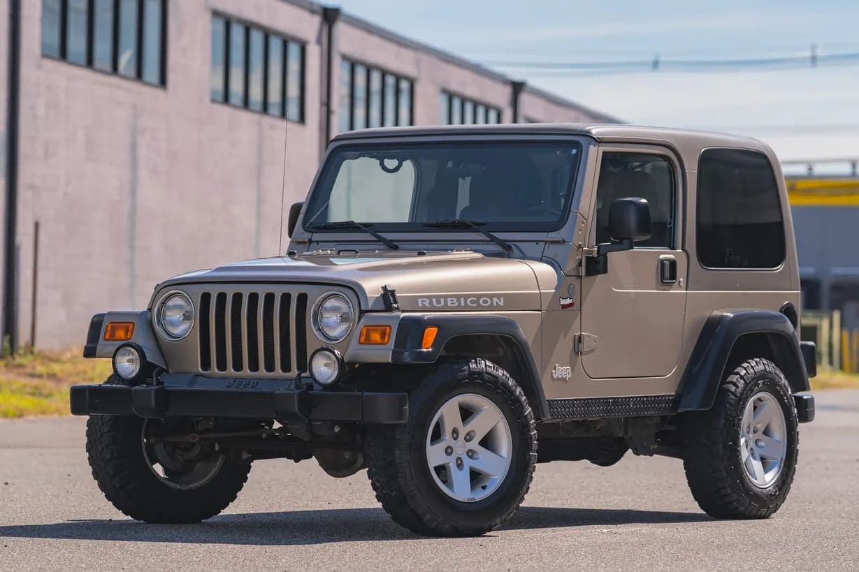 2004 Jeep Wrangler exterior