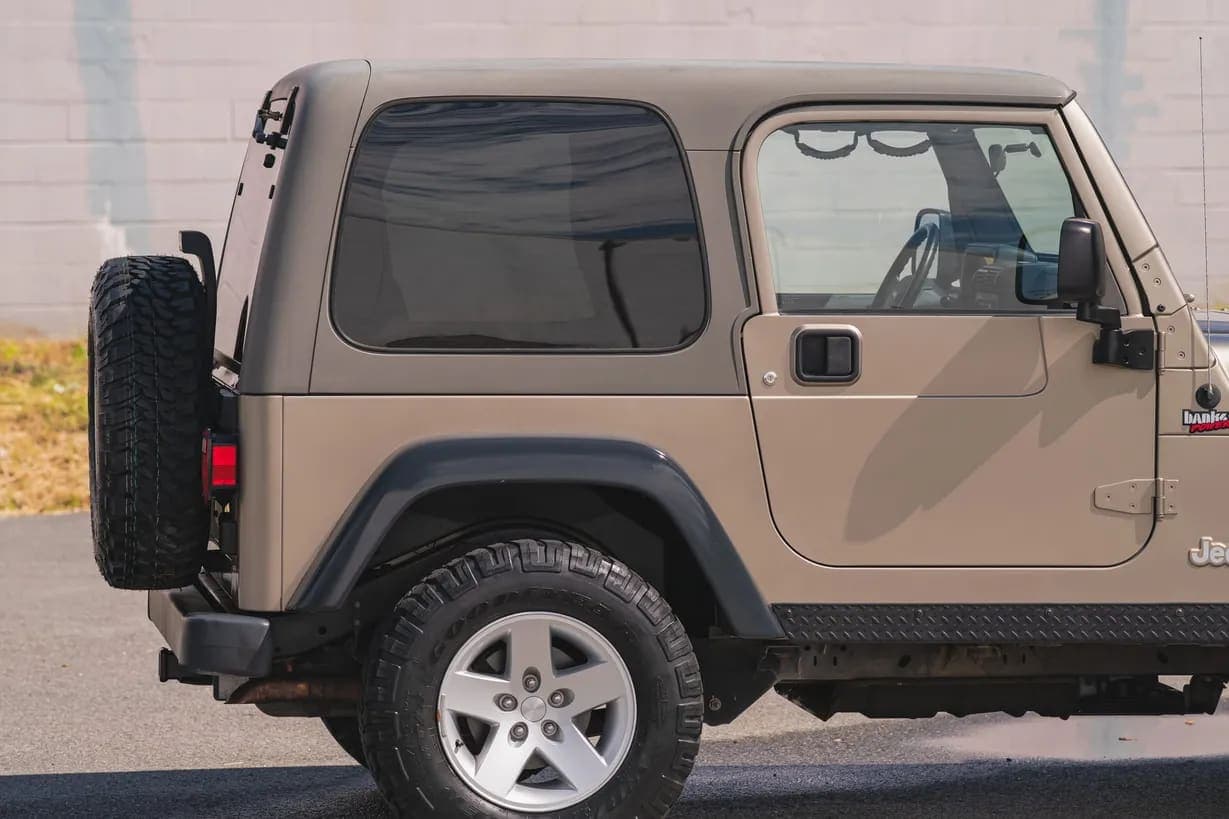 2004 Jeep Wrangler, view