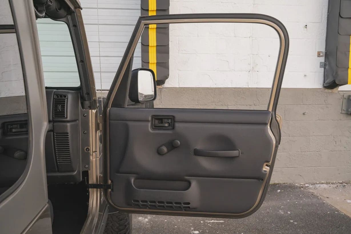 2004 Jeep Wrangler, view