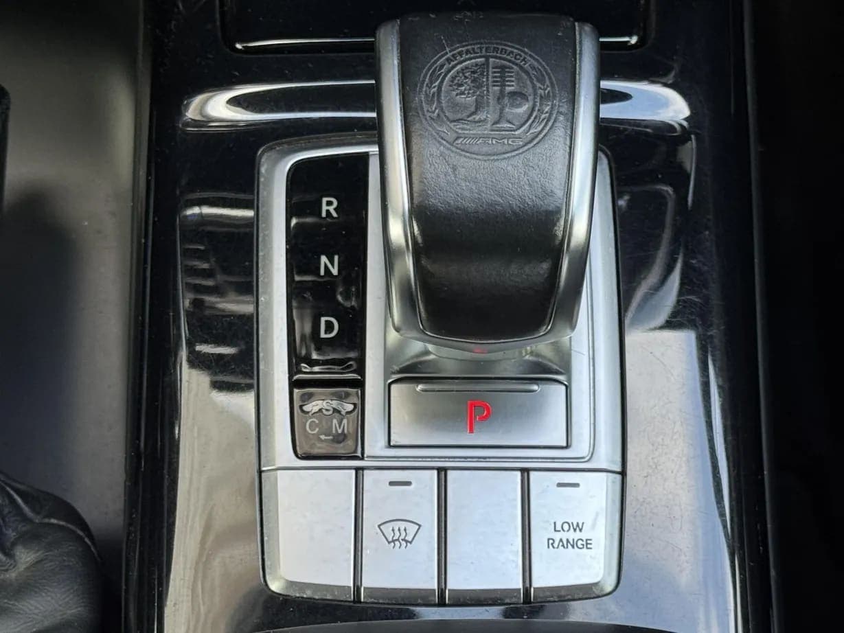 2015 Mercedes-Benz G63 AMG, view