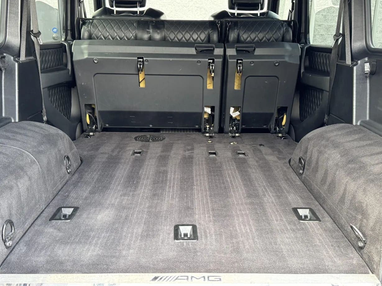 2015 Mercedes-Benz G63 AMG, view