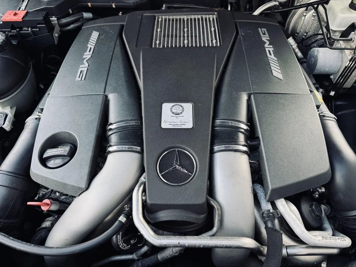 2015 Mercedes-Benz G63 AMG, view