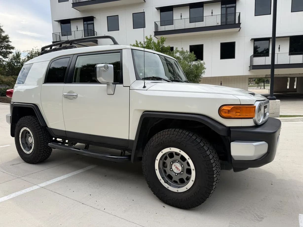 2014 Toyota FJ Cruiser, view