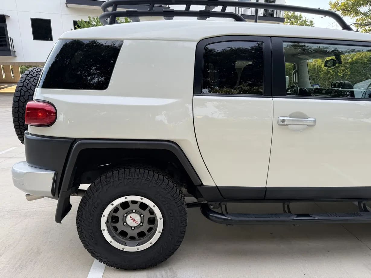 2014 Toyota FJ Cruiser, view