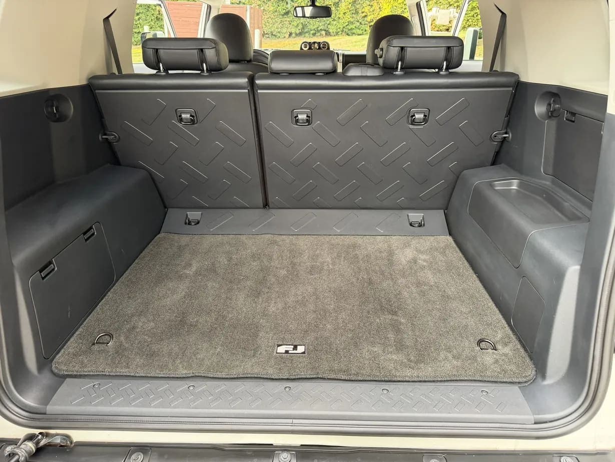 2014 Toyota FJ Cruiser, view