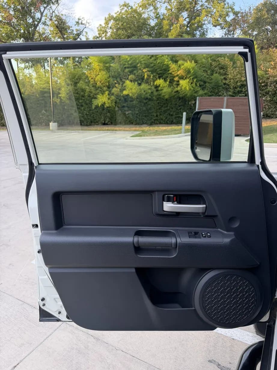 2014 Toyota FJ Cruiser, view
