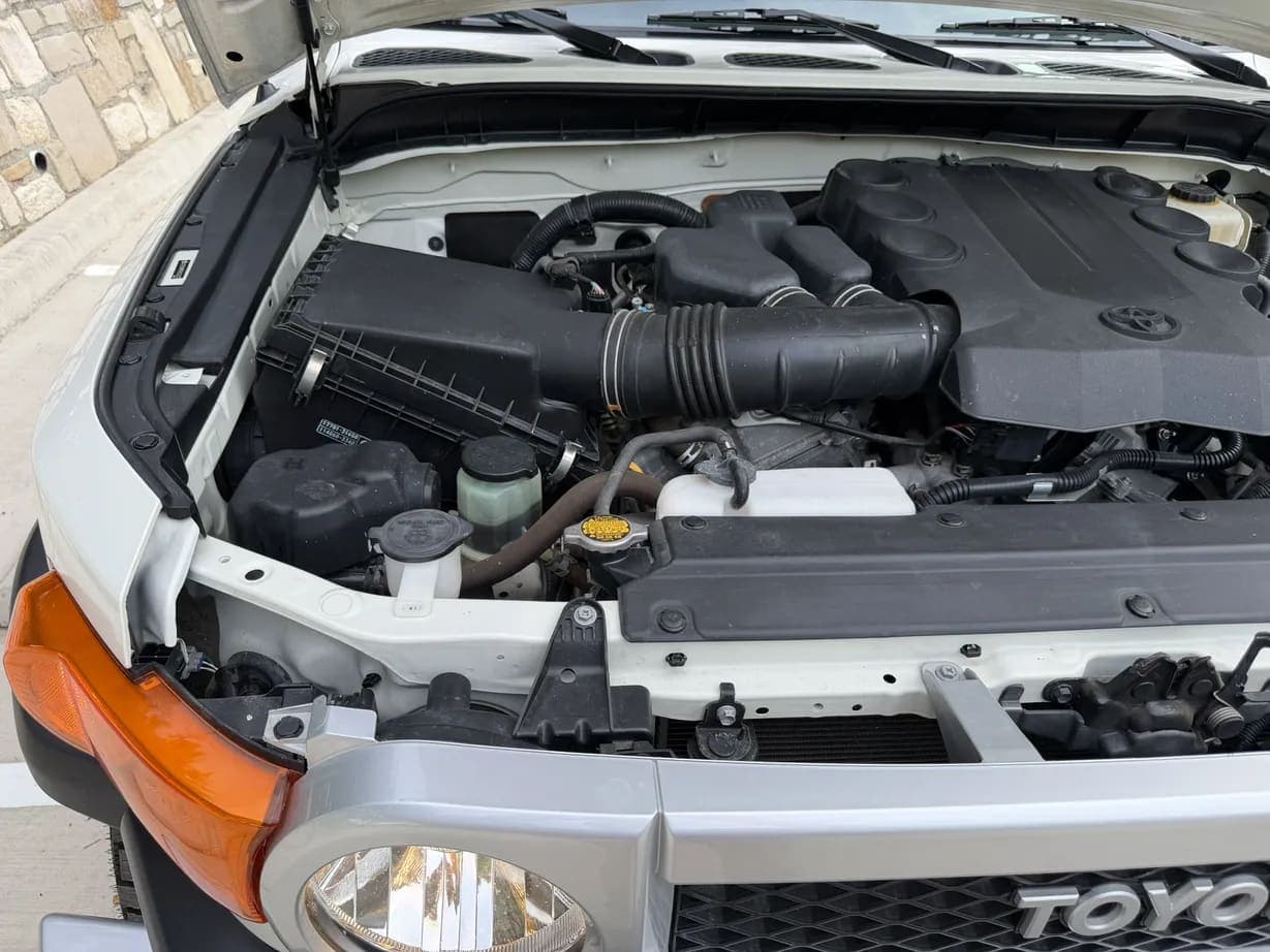 2014 Toyota FJ Cruiser, view