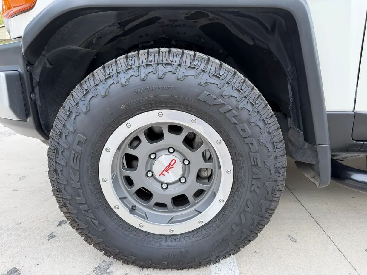 2014 Toyota FJ Cruiser, view