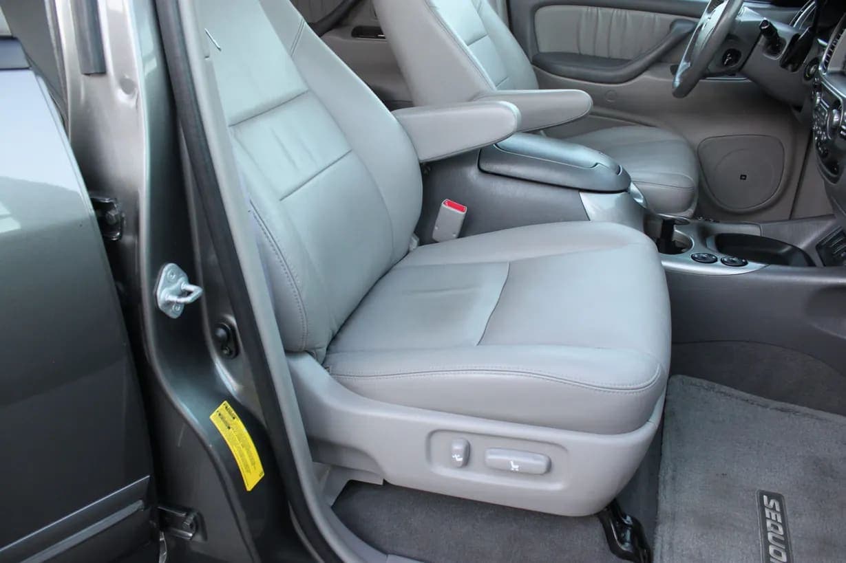 2005 Toyota Sequoia, view