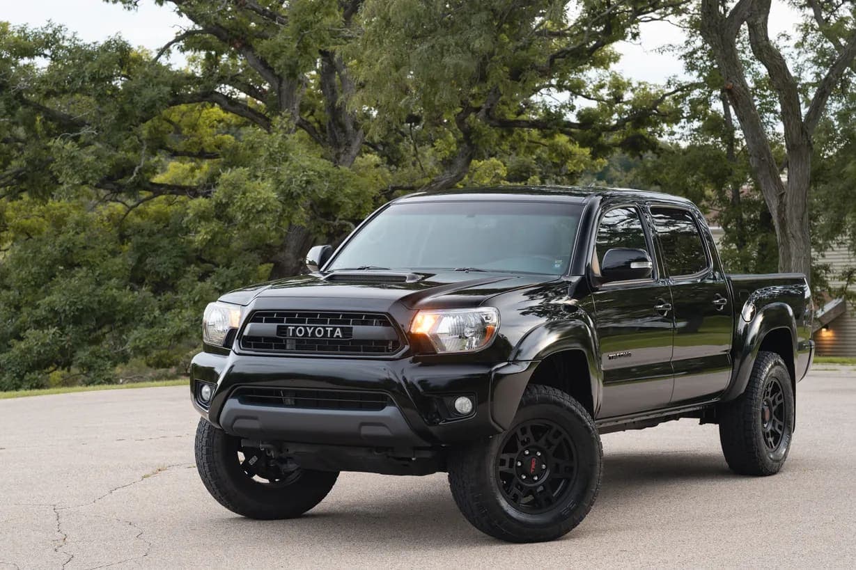 2015 Toyota Tacoma exterior
