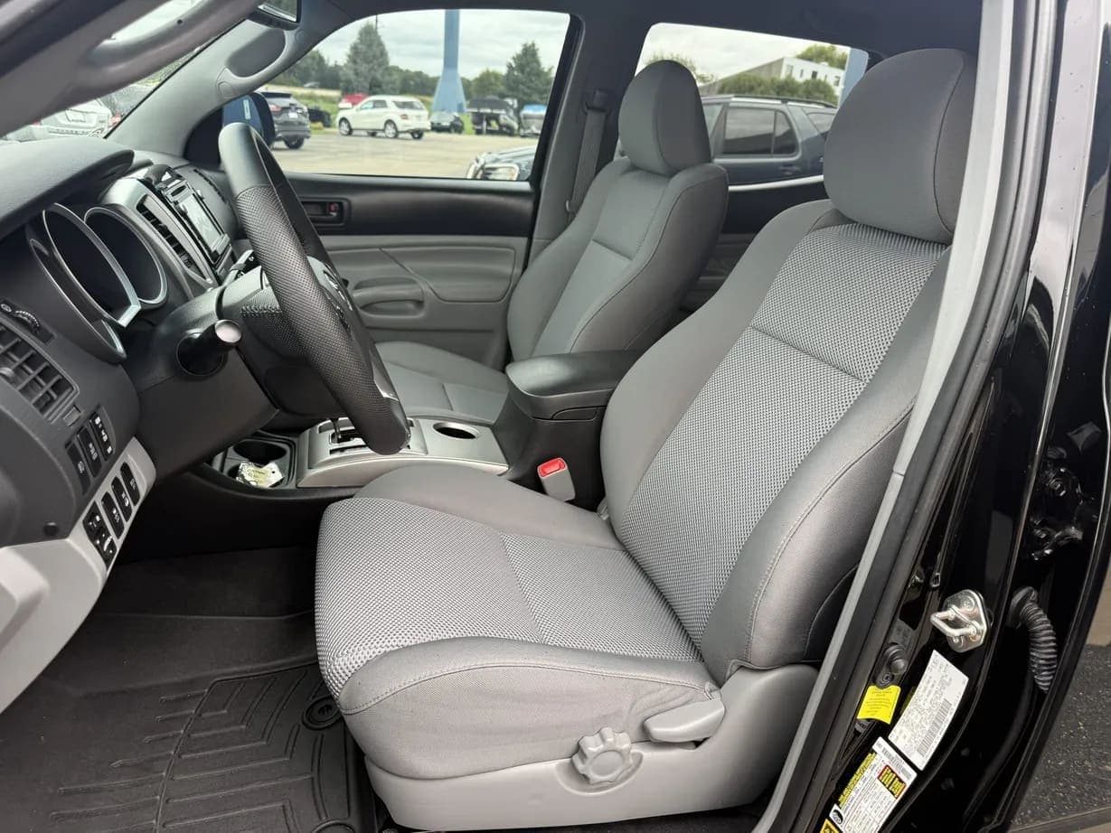 2015 Toyota Tacoma, view