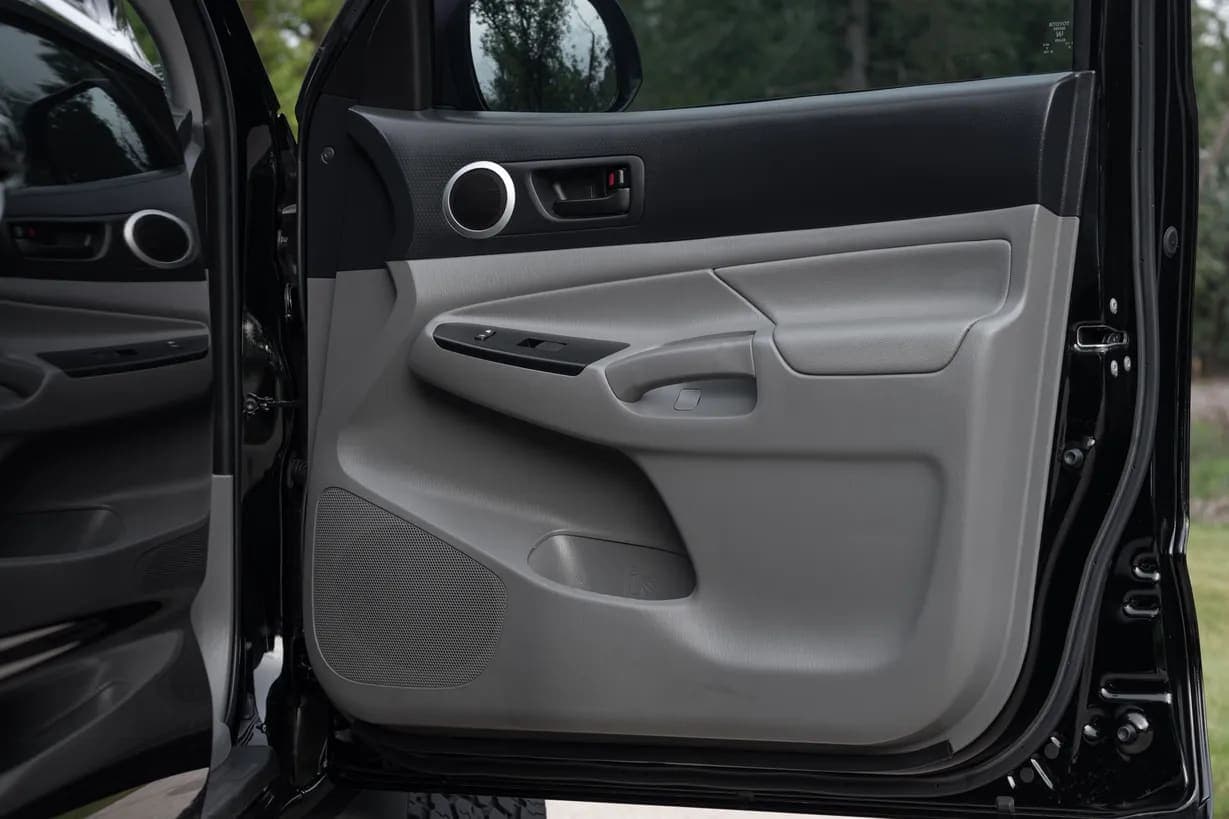2015 Toyota Tacoma, view
